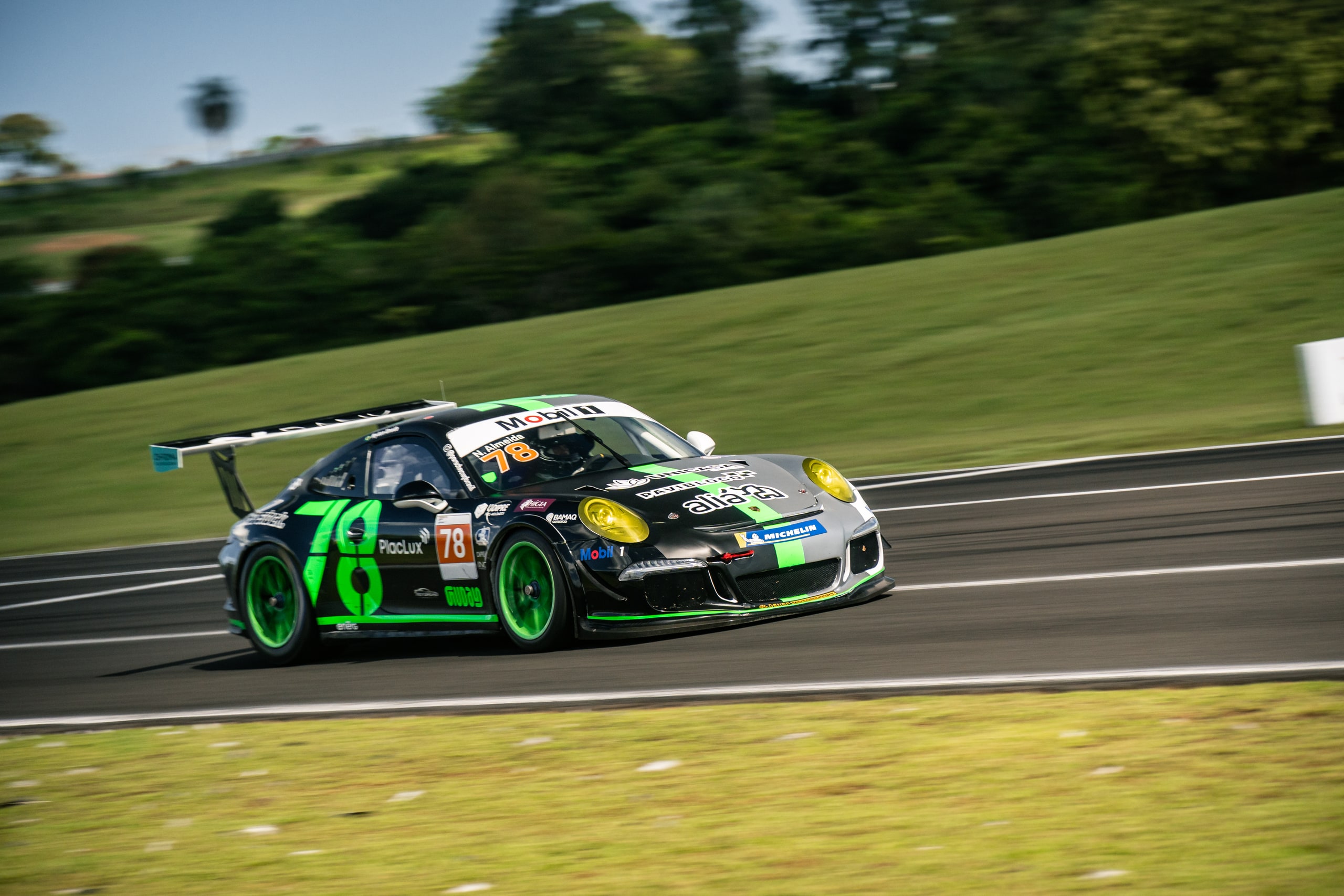 Porsche #78 em pista